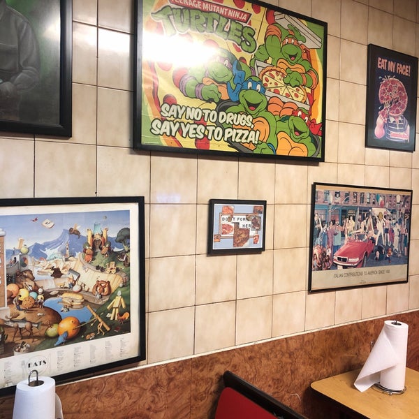 3/20/2019 tarihinde David M.ziyaretçi tarafından Vinnie&#39;s Pizzeria'de çekilen fotoğraf