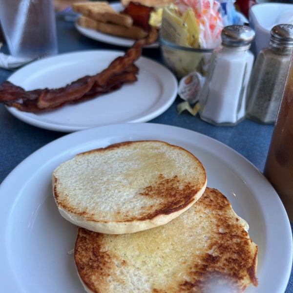 Biscuits Oak Bluffs, MA
