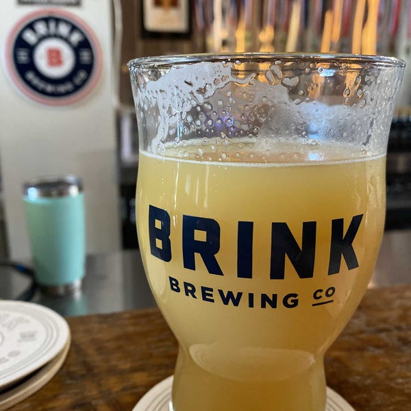 รูปภาพถ่ายที่ Brink Brewing Company โดย Mike H. เมื่อ 2/18/2022