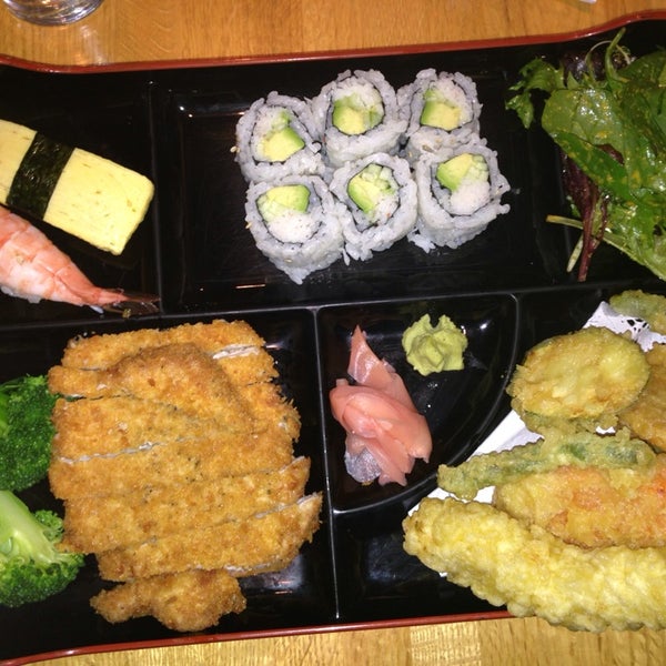 Foto scattata a Umi Japanese Restaurant da Johan P. il 1/13/2014