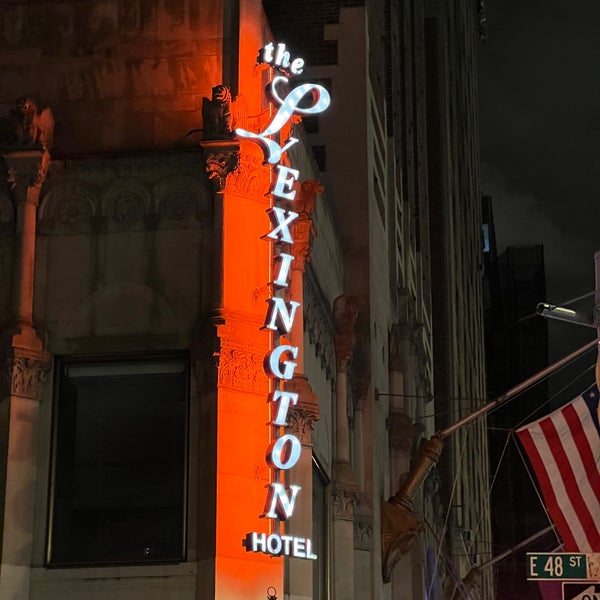 Foto tirada no(a) The Lexington Hotel, Autograph Collection por Joel S. em 4/4/2022
