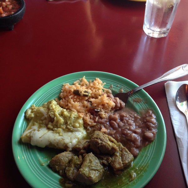 3/27/2015にNoah W.がMargaritas Mexican Restaurantで撮った写真