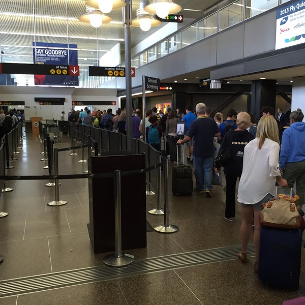 Photo taken at Seattle-Tacoma International Airport (SEA) by Noah W. on 8/21/2015