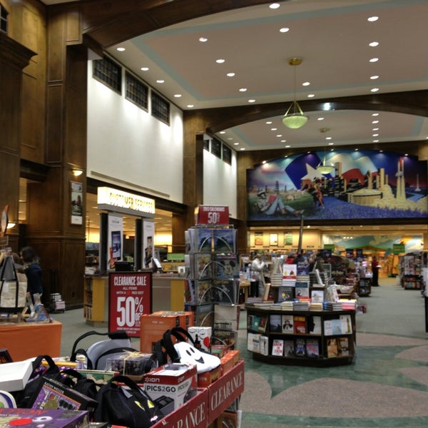 Barnes Noble Now Closed Bookstore In Houston