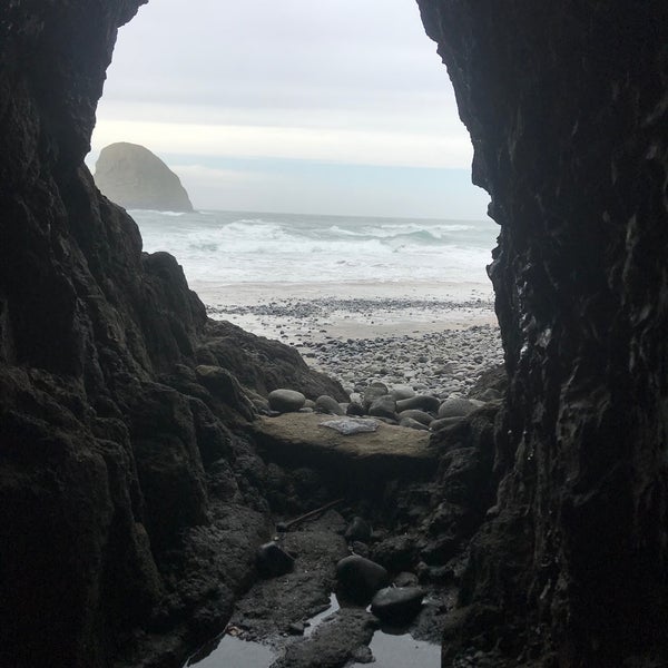 Oceanside Beach Tunnel Beach