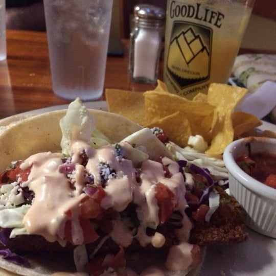 8/2/2014 tarihinde Miki M.ziyaretçi tarafından Cornucopia Bar &amp; Burgers'de çekilen fotoğraf