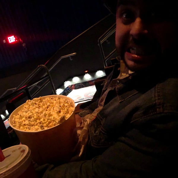 Regal UA Galaxy Theatre Dallas 1342 ziyaretçidan 12 tavsiye'da