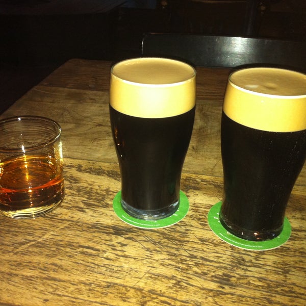 Снимок сделан в Sheridan&#39;s Irish Pub пользователем Igor B. 4/19/2013