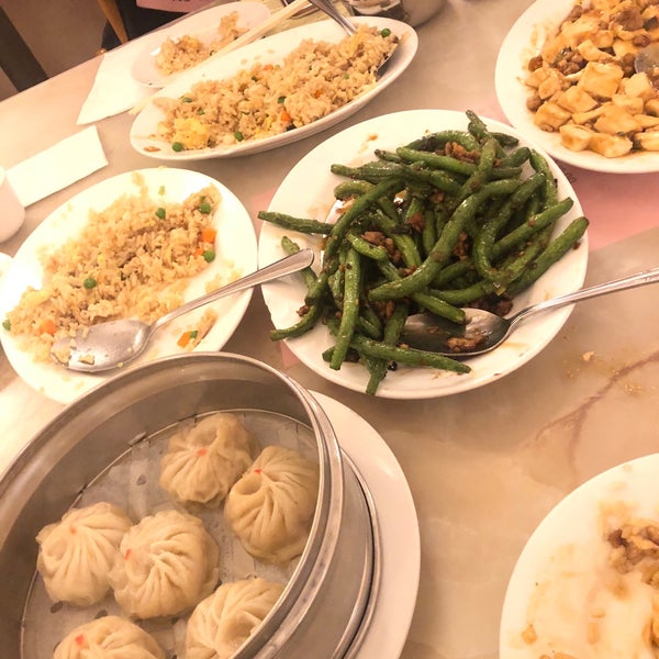 Das Foto wurde bei Taiwan Restaurant 台灣飯店 von Tim K. am 9/9/2018 aufgenommen