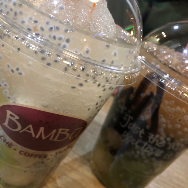 Foto tomada en Bambu Desserts &amp; Drinks  por Tim K. el 11/12/2018