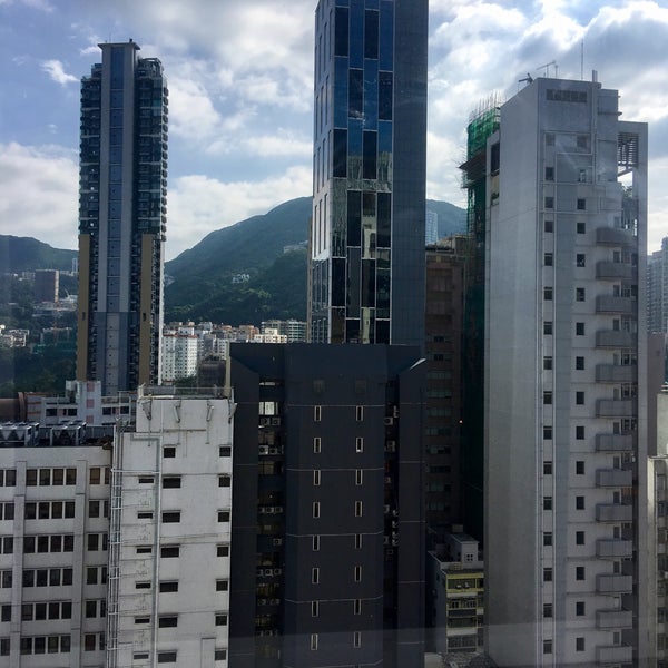 Снимок сделан в Novotel Century Hong Kong Hotel пользователем Shank M. 12/1/2017