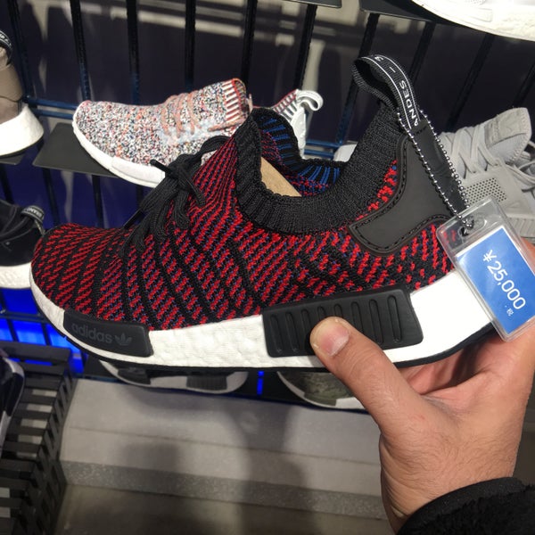 Photos At Adidas Originals Shop Sporting Goods Shop In 江東区
