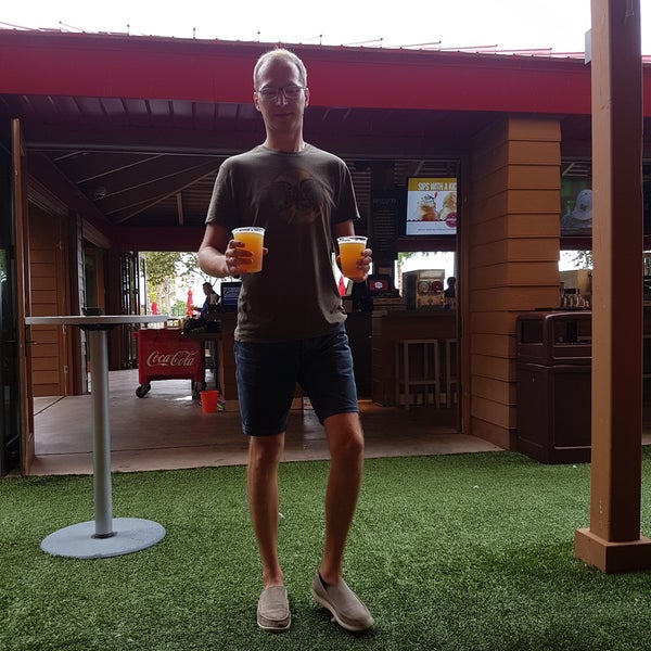 Beer Garden Atlantic City'de Bira Bahçesi'da fotoğraflar