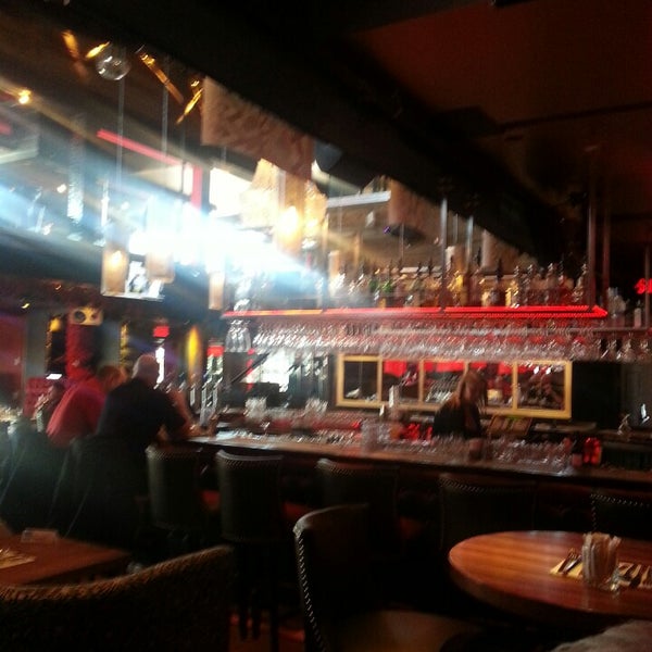 Foto tirada no(a) Délice Restaurant Nightclub por Stephane R. em 4/29/2014