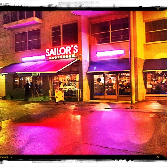 Foto diambil di Sailor&#39;s oleh Kalle N. pada 11/2/2012