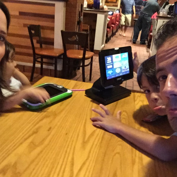Photo taken at Chili&#39;s Grill &amp; Bar by Claudette C. on 8/16/2015