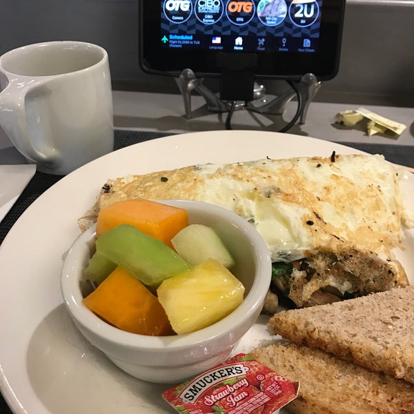 Veggies omelette. Very good for airport food.
