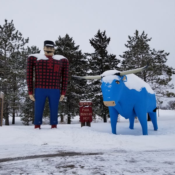 2/23/2019 tarihinde Karenziyaretçi tarafından Paul Bunyan &amp; Babe The Blue Ox'de çekilen fotoğraf
