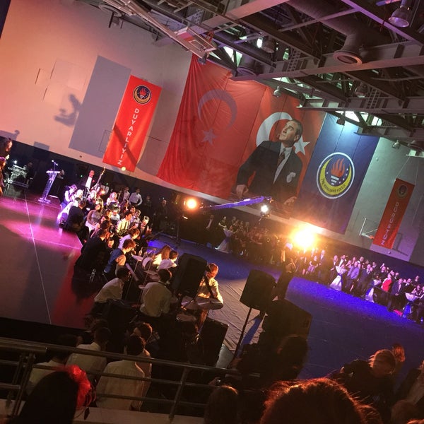 Photo taken at TED Rönesans Koleji by Ayfer on 10/29/2018