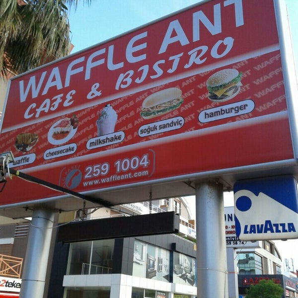 รูปภาพถ่ายที่ Waffle Ant โดย Birkan K. เมื่อ 6/29/2015