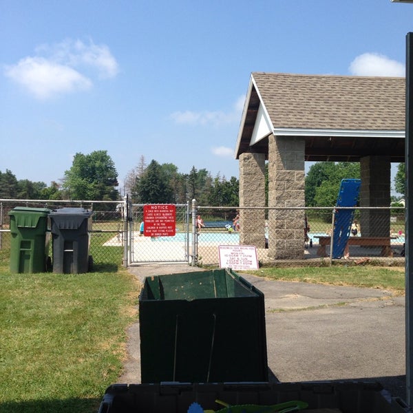 Meadow Lea Park Park in Lancaster