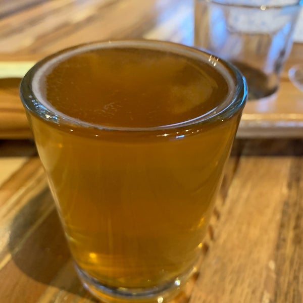Photo taken at Birdsong Brewing Co. by Donnie W. on 2/7/2020