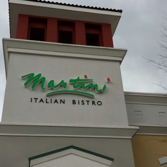 Photo taken at Martini Italian Bistro by Ellen B. on 4/14/2014