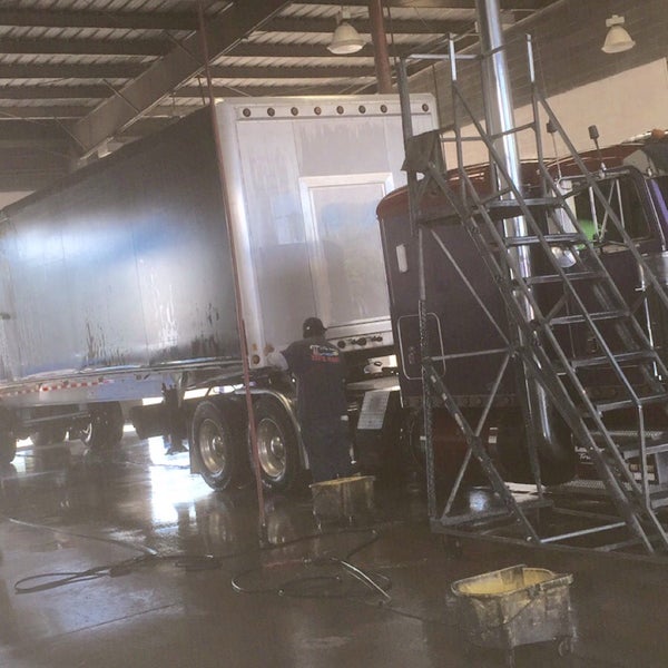 Little Sisters Truck Wash Car Wash and Detail in Eloy