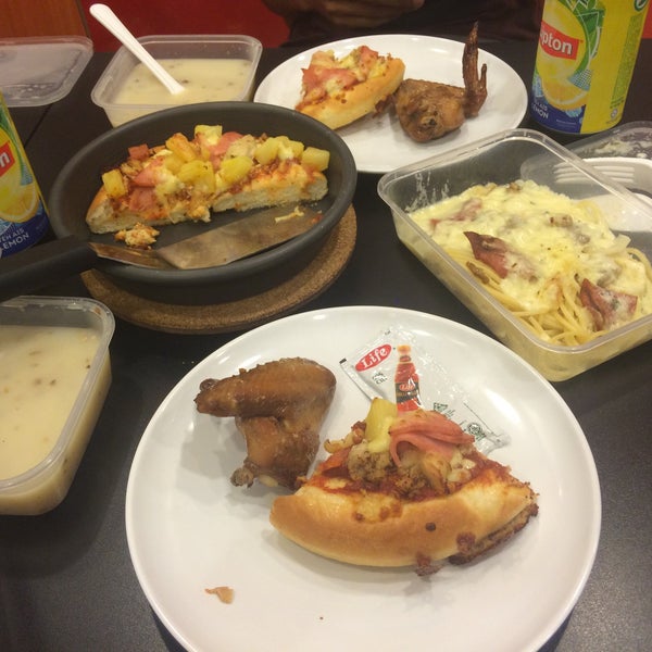 Photos At Pizza Hut Gemas No 4612