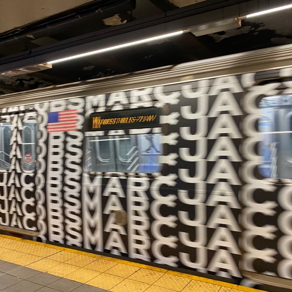 Photo taken at MTA Subway - M Train by Victoria I. on 5/4/2022