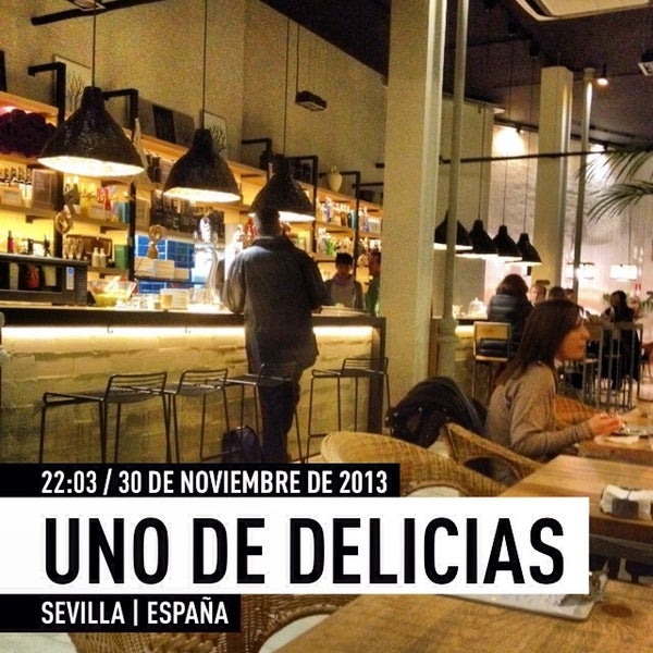 Photo taken at Uno de Delicias by Jaime A. on 11/30/2013
