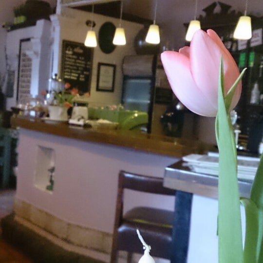 Photo taken at Guliwer Cafe &amp; Restaurant by Karolina M. on 3/9/2014