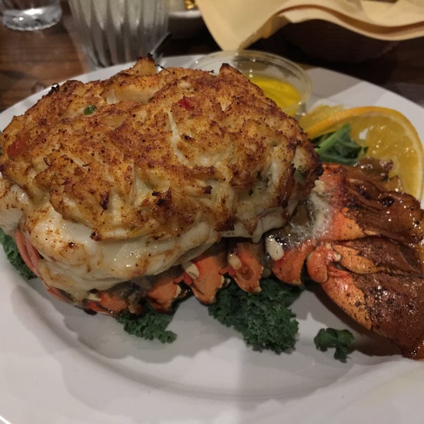 Снимок сделан в Crab Trap Restaurant пользователем Jimmy L. 9/16/2015