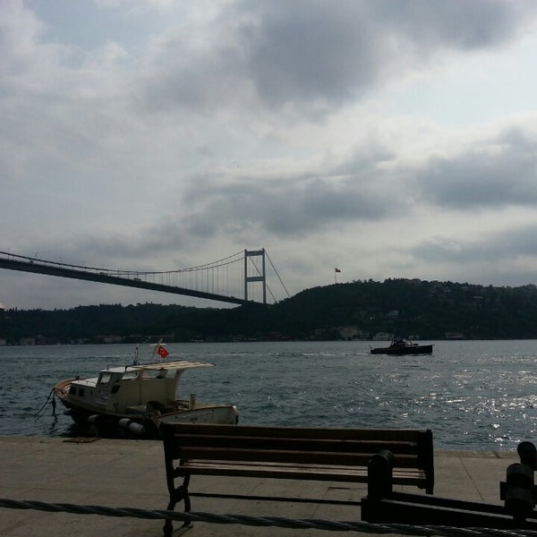 6/29/2013 tarihinde Erhan Ö.ziyaretçi tarafından Bosphorus Lounge'de çekilen fotoğraf