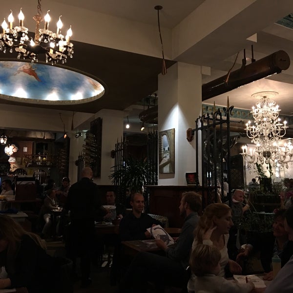 10/14/2017 tarihinde Human R.ziyaretçi tarafından Restaurant O&#39;Pazzo'de çekilen fotoğraf