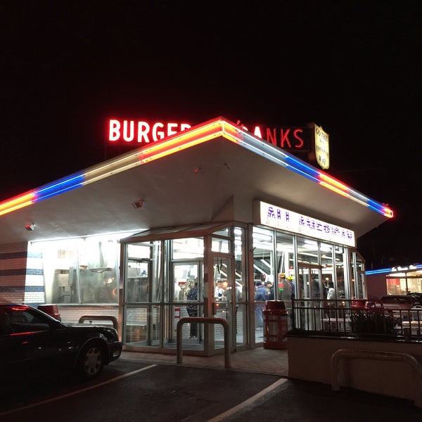 Das Foto wurde bei All American Hamburger Drive In von Jimbo G. am 3/3/2016 aufgenommen