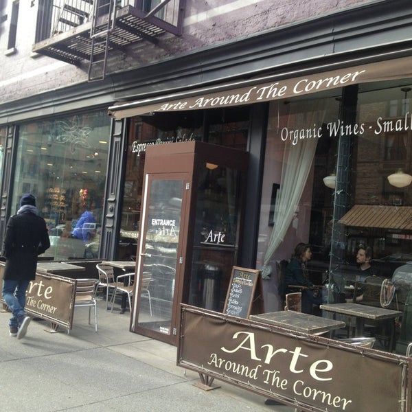 Photo taken at Arte Cafe by Will I. on 1/19/2013