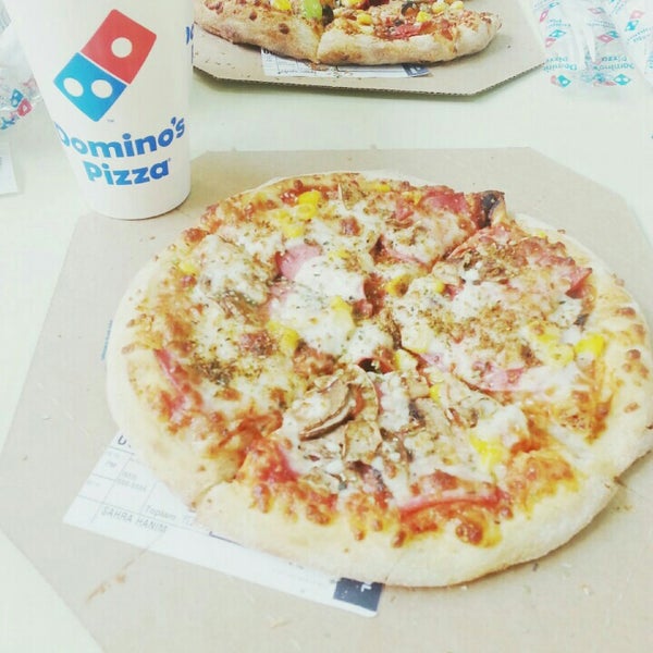Domino's Pizza Adana'da Pizzacı