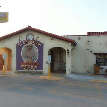 Снимок сделан в El Chaparral Mexican Restaurant пользователем Barbara G. 9/1/2013