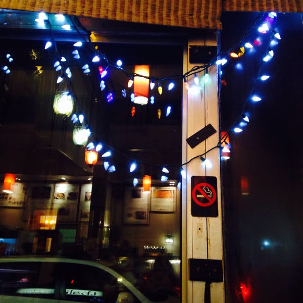 12/21/2014 tarihinde Gaby A.ziyaretçi tarafından Thali Cuisine Indienne'de çekilen fotoğraf