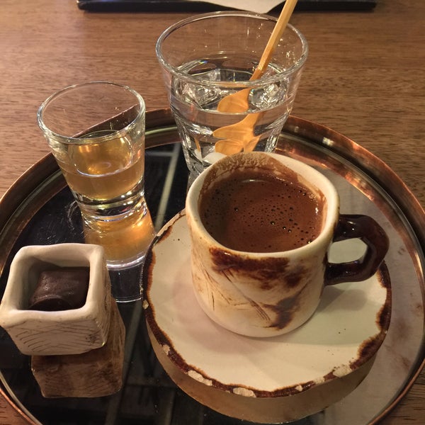 12/30/2015にYeşim K.がKaradut Patisserie &amp; Cafeで撮った写真
