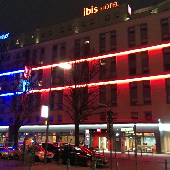 Photo taken at Ibis Berlin Kurfürstendamm by Mario J. on 1/18/2014
