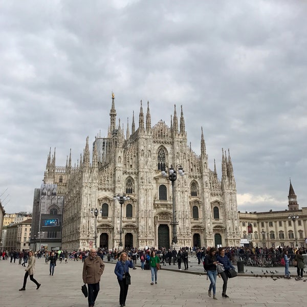 Das Foto wurde bei Piazza del Duomo von Bahareh T. am 5/3/2017 aufgenommen