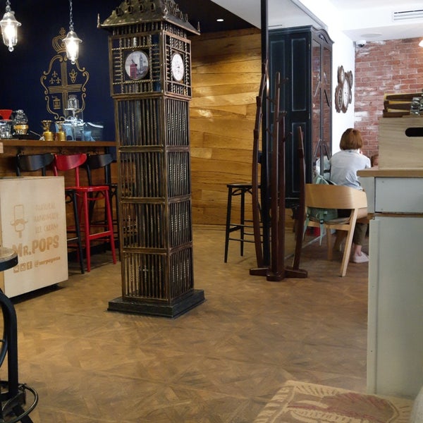 5/25/2019에 Marina K.님이 Кофейный дом LONDON에서 찍은 사진
