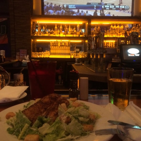Photo taken at Homefield Sports Bar &amp; Grill by Maria P. on 5/14/2014