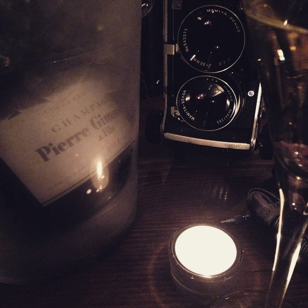 Foto tomada en Victualler Wine Bar  por Anna Z. el 12/31/2014