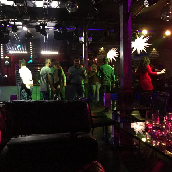 11/26/2016にRiwayvıl İ.がRetro Metro Night Clubで撮った写真