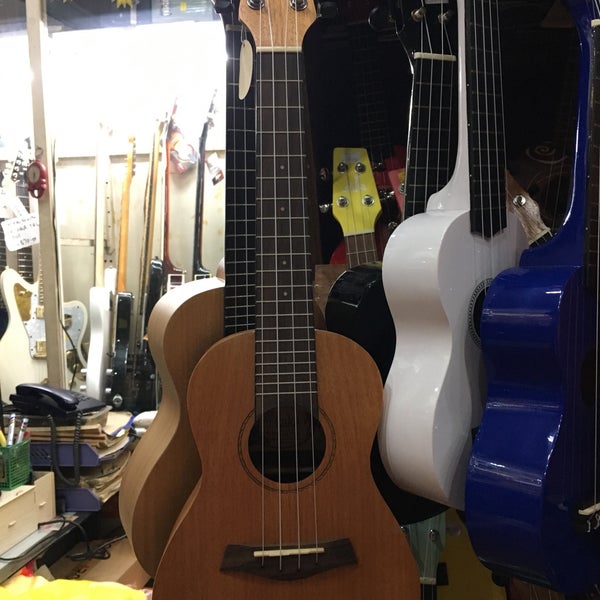 kedai gitar kuala lumpur