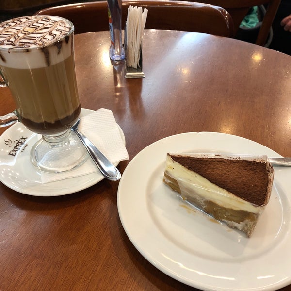 11/27/2018 tarihinde Marcos Minoru H.ziyaretçi tarafından Exprèx Caffè'de çekilen fotoğraf
