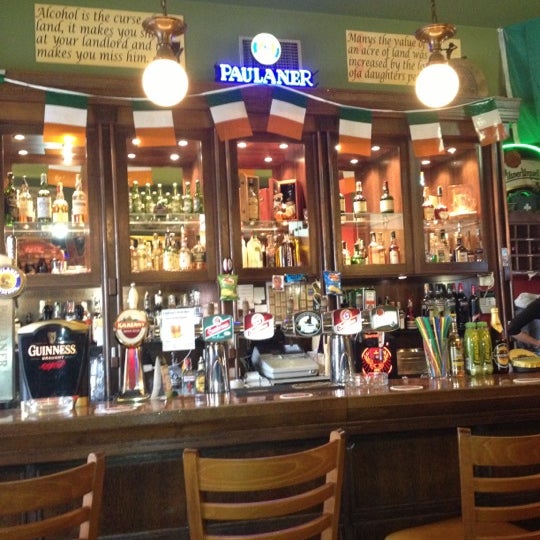 10/27/2012에 Murat님이 Caffrey&#39;s Irish Bar에서 찍은 사진